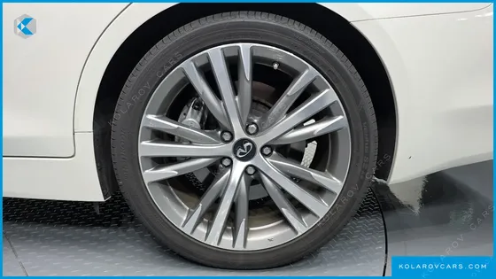 INFINITY Q50 3.0