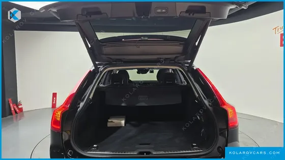 VOLVO V90 D5 AWD