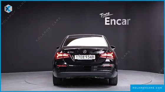 MERCEDES A-CLASS A250 4MATIC SEDAN