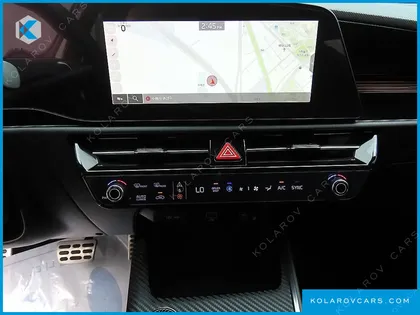 KIA NIRO SIGNATURE
