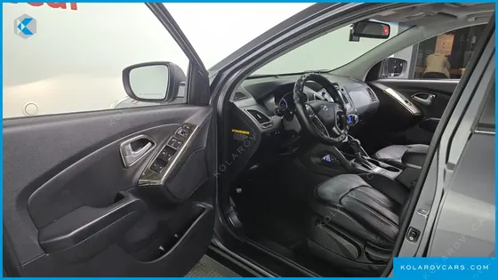 HYUNDAI TUCSON DIESEL(E-VGT) 2WD