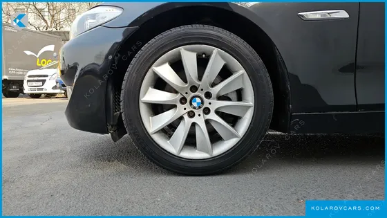 BMW 5 SERIES 528I