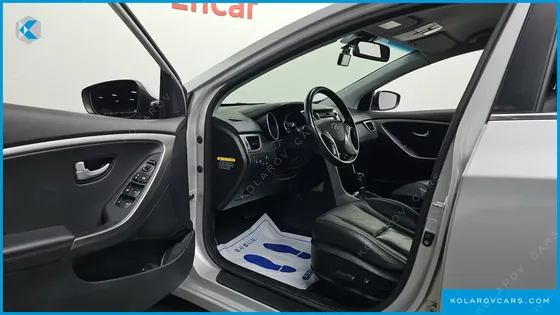 HYUNDAI I30 DIESEL 1.6 PYL