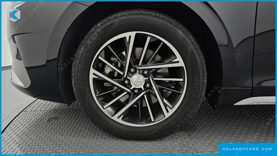 HYUNDAI GRANDEUR 3.0 LPI RENT CAR