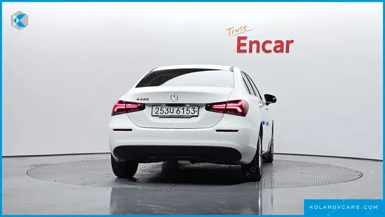 MERCEDES A-CLASS A220 SEDAN