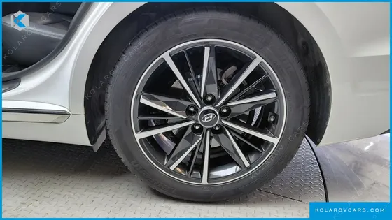HYUNDAI GRANDEUR 2.5