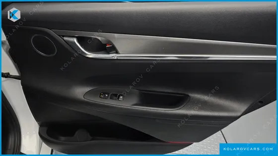 HYUNDAI GRANDEUR 3.0 LPI RENT CAR