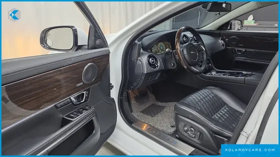 JAGUAR XJ 3.0 SC AWD PORTFOLIO LWB