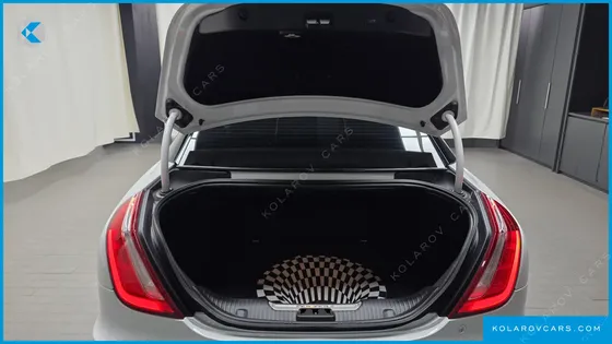 JAGUAR XJ 3.0 SC AWD PORTFOLIO LWB