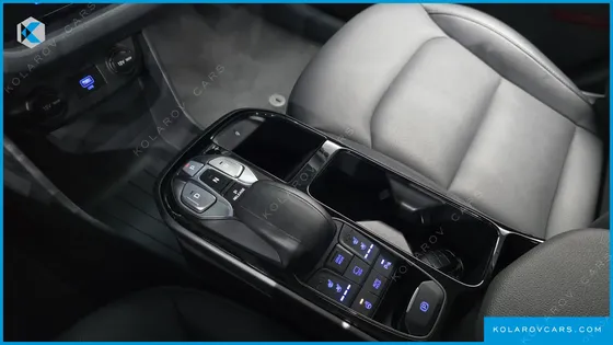 HYUNDAI IONIQ Q