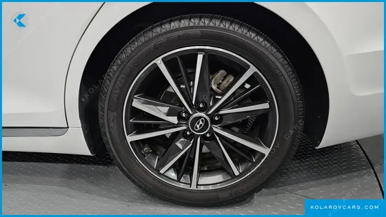 HYUNDAI GRANDEUR 2.5