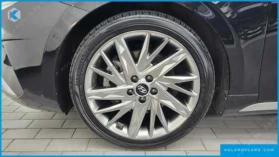 HYUNDAI GRANDEUR 3.3