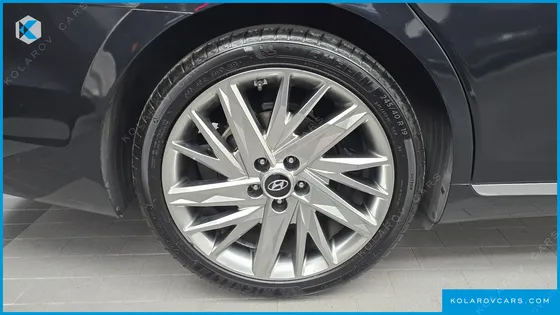 HYUNDAI GRANDEUR 2.5