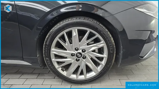 HYUNDAI GRANDEUR 2.5