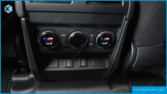LAND ROVER DEFENDER 110 P635 OCTA BLACK