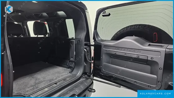 LAND ROVER DEFENDER 110 P635 OCTA BLACK