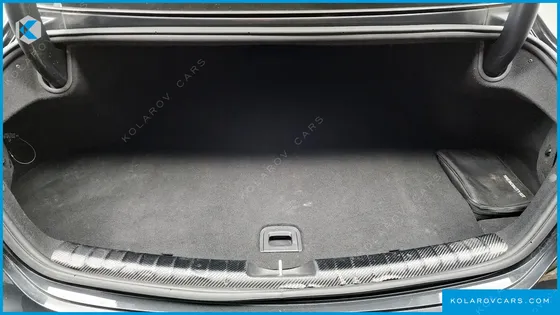 HYUNDAI GRANDEUR 3.0 LPI RENT CAR
