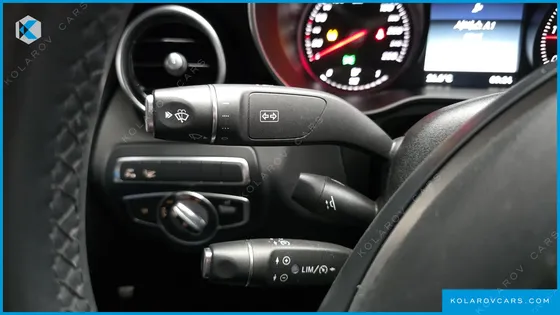 MERCEDES C-CLASS C220 D AVANTGARDE