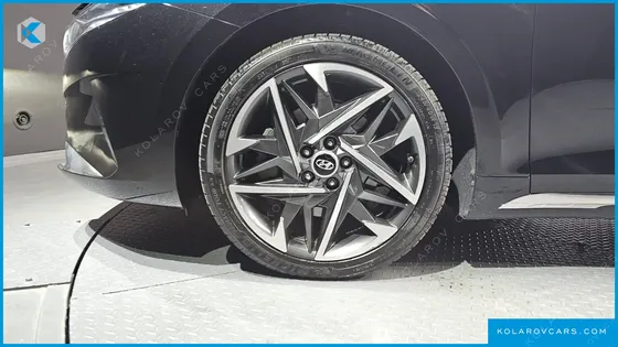 HYUNDAI GRANDEUR 3.3