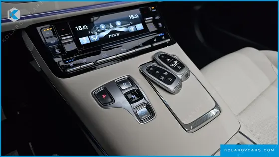 HYUNDAI GRANDEUR 3.3