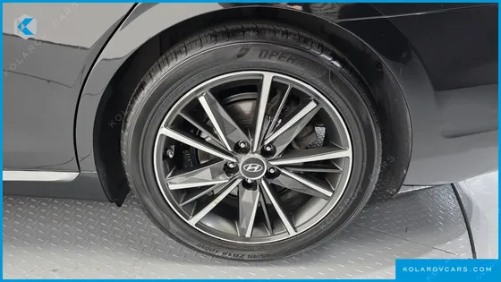 HYUNDAI GRANDEUR 3.0 LPI RENT CAR