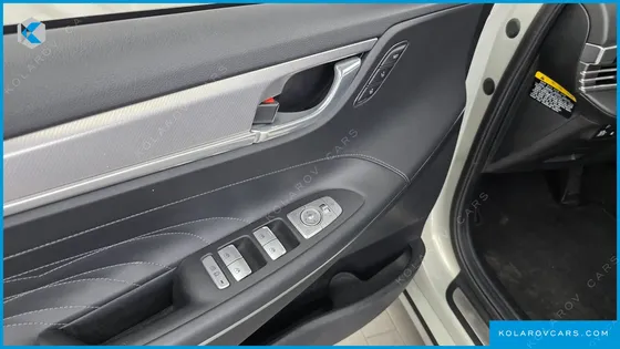 HYUNDAI GRANDEUR 3.3