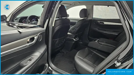 HYUNDAI GRANDEUR 3.0 LPI RENT CAR