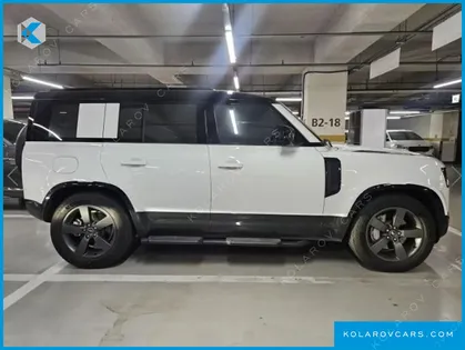 LAND ROVER DEFENDER 110 D300 X-DYNAMIC HSE
