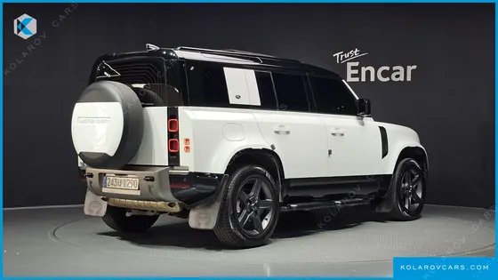 LAND ROVER DEFENDER 110 P300 X-DYNAMIC SE