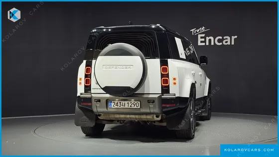 LAND ROVER DEFENDER 110 P300 X-DYNAMIC SE