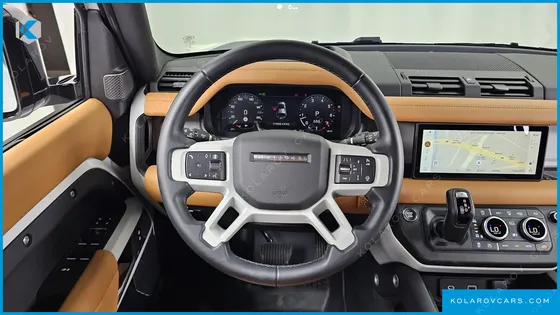 LAND ROVER DEFENDER 110 P300 X-DYNAMIC SE