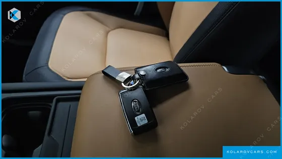 LAND ROVER DEFENDER 110 P300 X-DYNAMIC SE