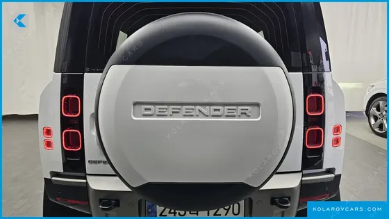LAND ROVER DEFENDER 110 P300 X-DYNAMIC SE