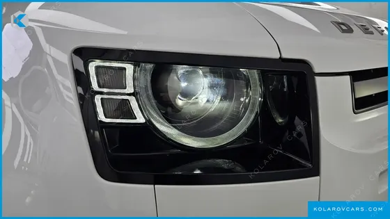 LAND ROVER DEFENDER 110 P300 X-DYNAMIC SE