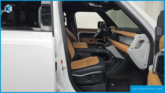 LAND ROVER DEFENDER 110 P300 X-DYNAMIC SE
