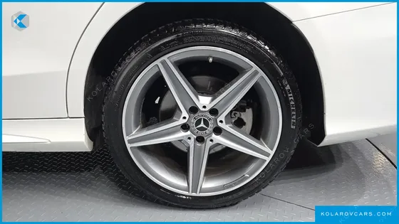 MERCEDES C-CLASS C200 4MATIC AMG LINE