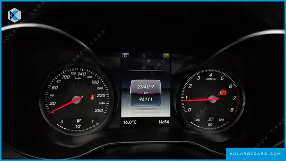MERCEDES C-CLASS C200 4MATIC AMG LINE