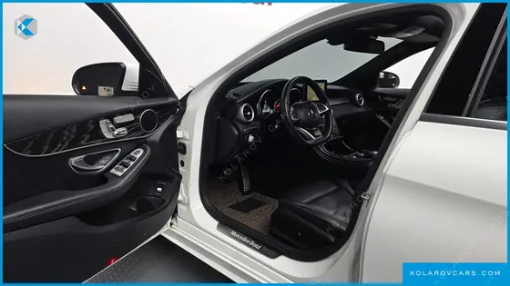 MERCEDES C-CLASS C200 4MATIC AMG LINE