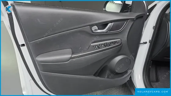 HYUNDAI KONA GASOLINE 2.0 2WD