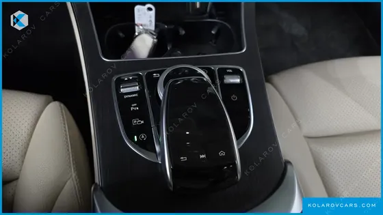 MERCEDES C-CLASS C220 D AVANTGARDE
