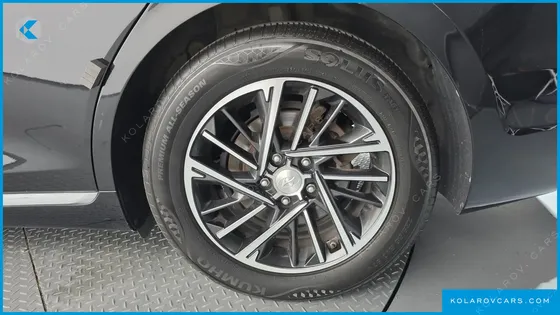 HYUNDAI GRANDEUR 2.5