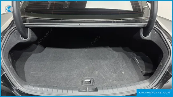 HYUNDAI GRANDEUR 3.0 LPI RENT CAR