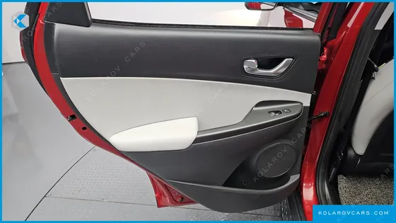 HYUNDAI KONA GASOLINE 2.0 2WD