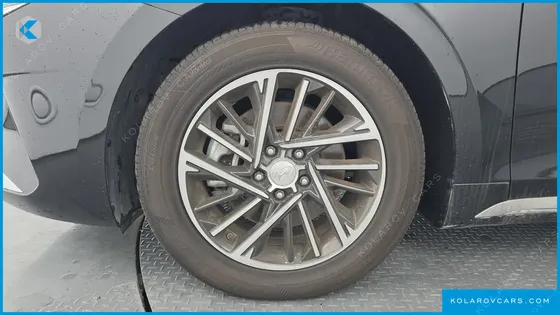 HYUNDAI GRANDEUR 3.0 LPI RENT CAR