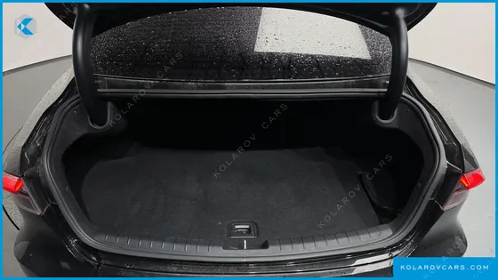HYUNDAI GRANDEUR 3.0 LPI RENT CAR