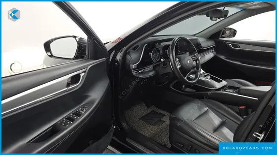 HYUNDAI GRANDEUR 3.0 LPI RENT CAR