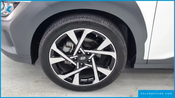 HYUNDAI KONA GASOLINE 2.0 2WD