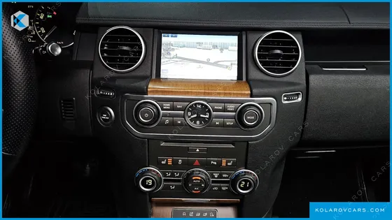 LAND ROVER DISCOVERY 3.0 SDV6 SE