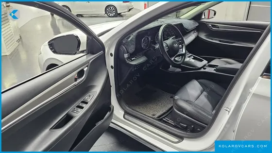 HYUNDAI GRANDEUR 3.0 LPI RENT CAR
