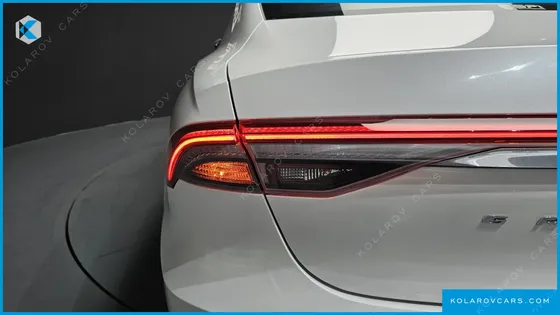 HYUNDAI GRANDEUR 3.0 LPI RENT CAR